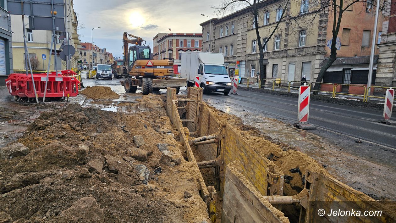 Jelenia Góra: Kopią magistralę na Wolności