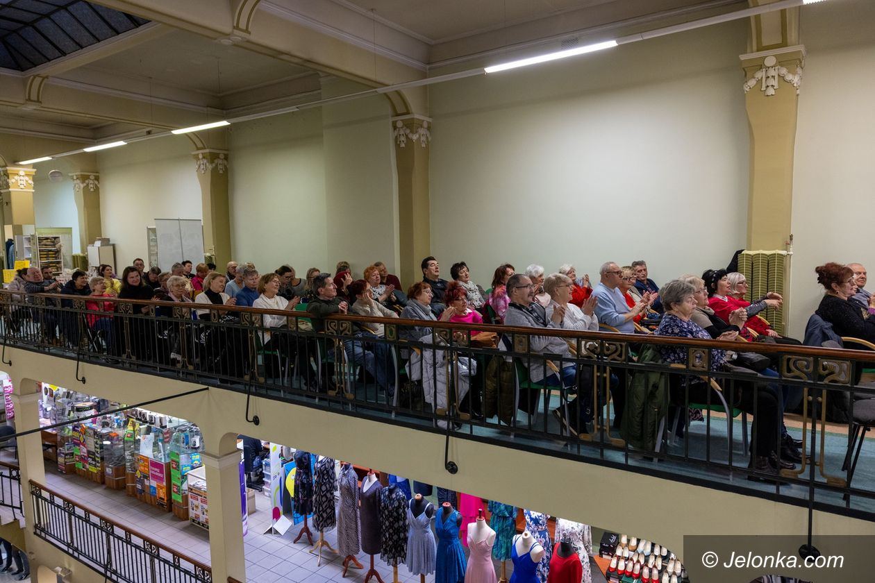 Jelenia Góra: Zagrali w Galerii Karkonoskiej