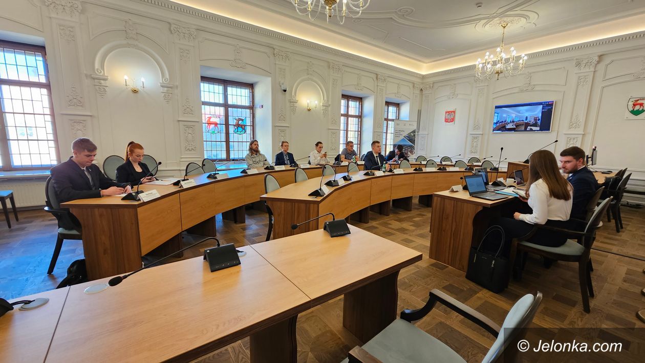 Jelenia Góra: Młodzi radni radzą