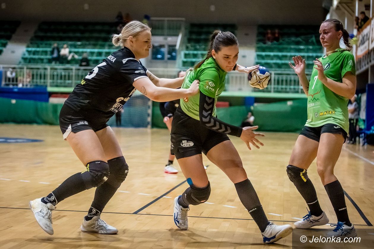 Liga Centralna: Źle to wygląda na półmetku [WYNIKI/TABELA]