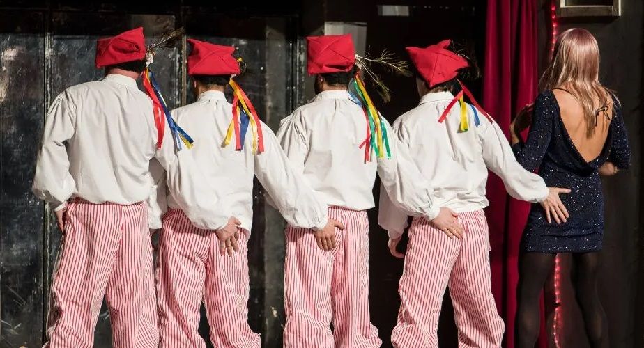 Karpacz: Przaśni faceci i rozbieranki po naszemu
