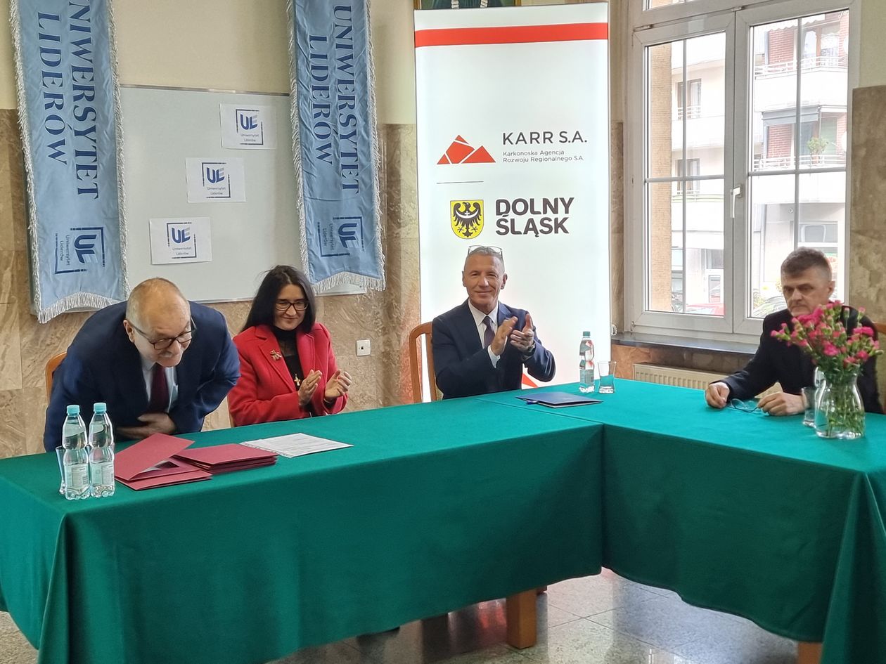 Jelenia Góra: Gratulacje dla liderów