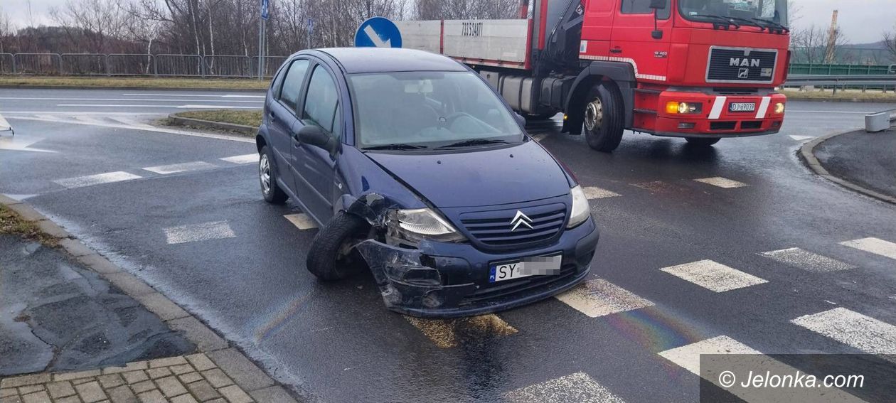 Jelenia Góra: Urwał koło na zakręcie