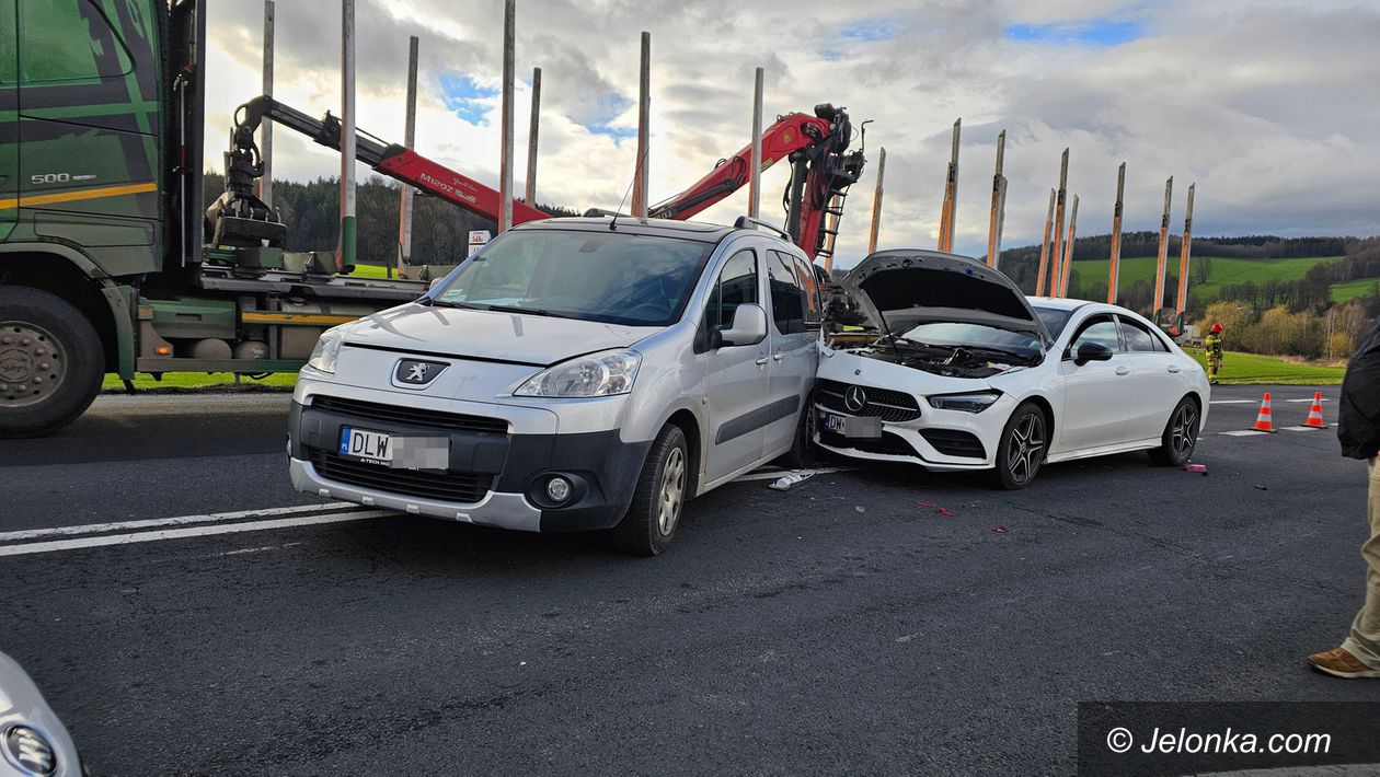 Barcinek: Mercedesem w busa