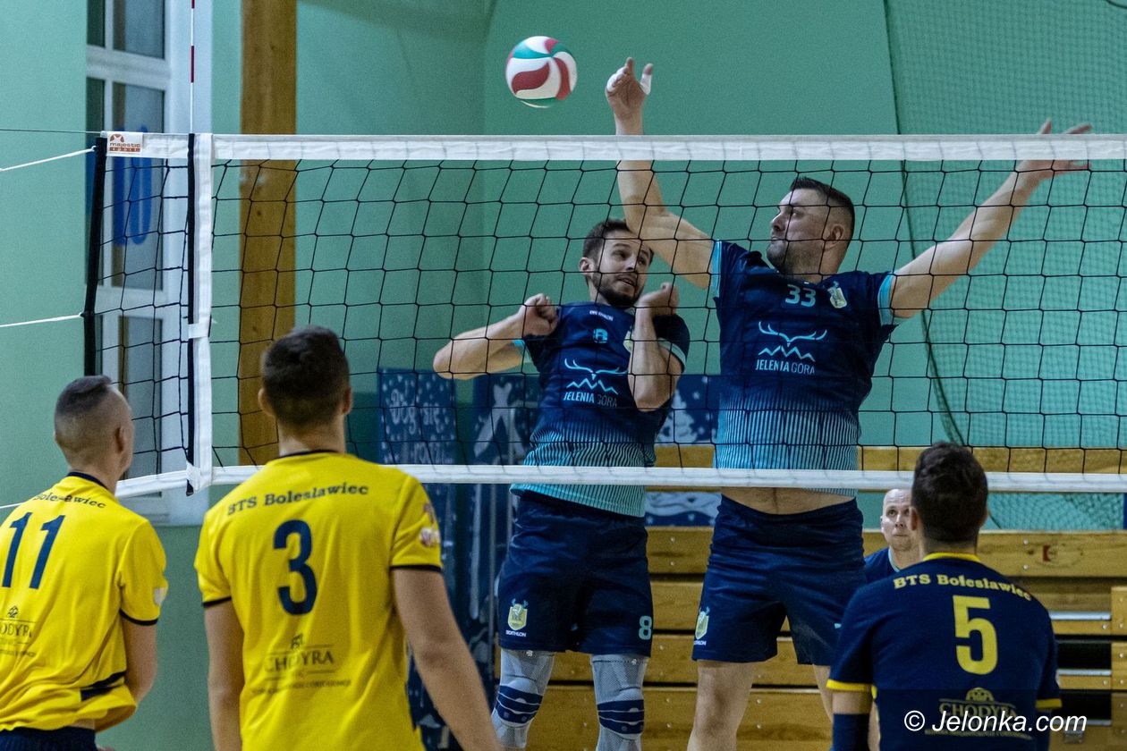 IV liga siatkarzy: Rezerwy lepsze od wicelidera rozgrywek