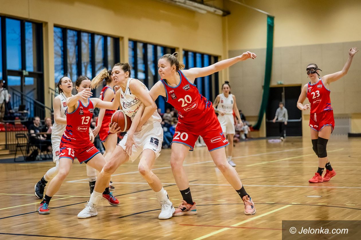 I liga koszykarek: Spóźniona pogoń w ostatniej kwarcie!