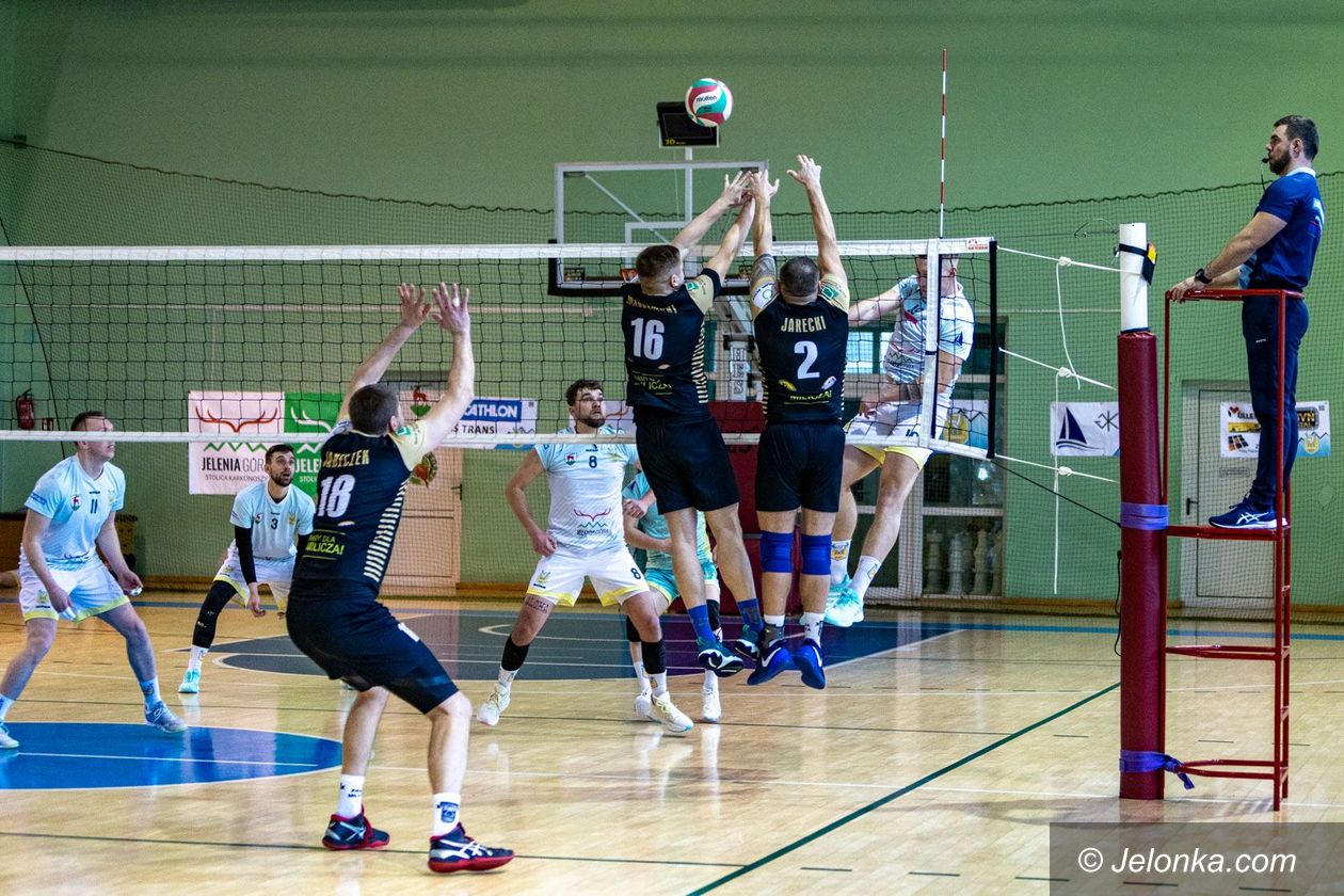 Siatkówka: Lider uciekł [WYNIKI/TABELA]