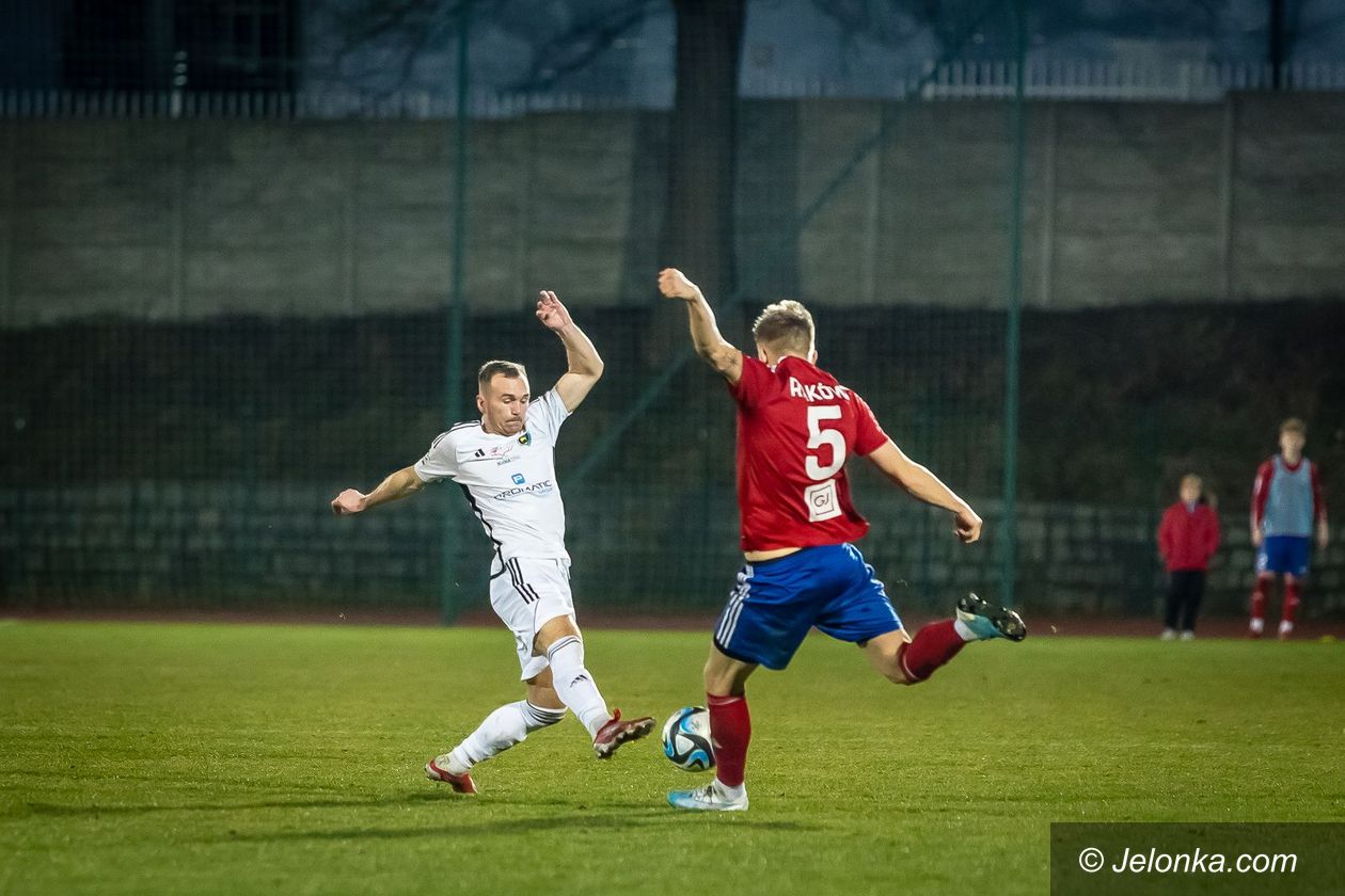 III liga: Spadek o jedną pozycję [WYNIKI/TABELA]