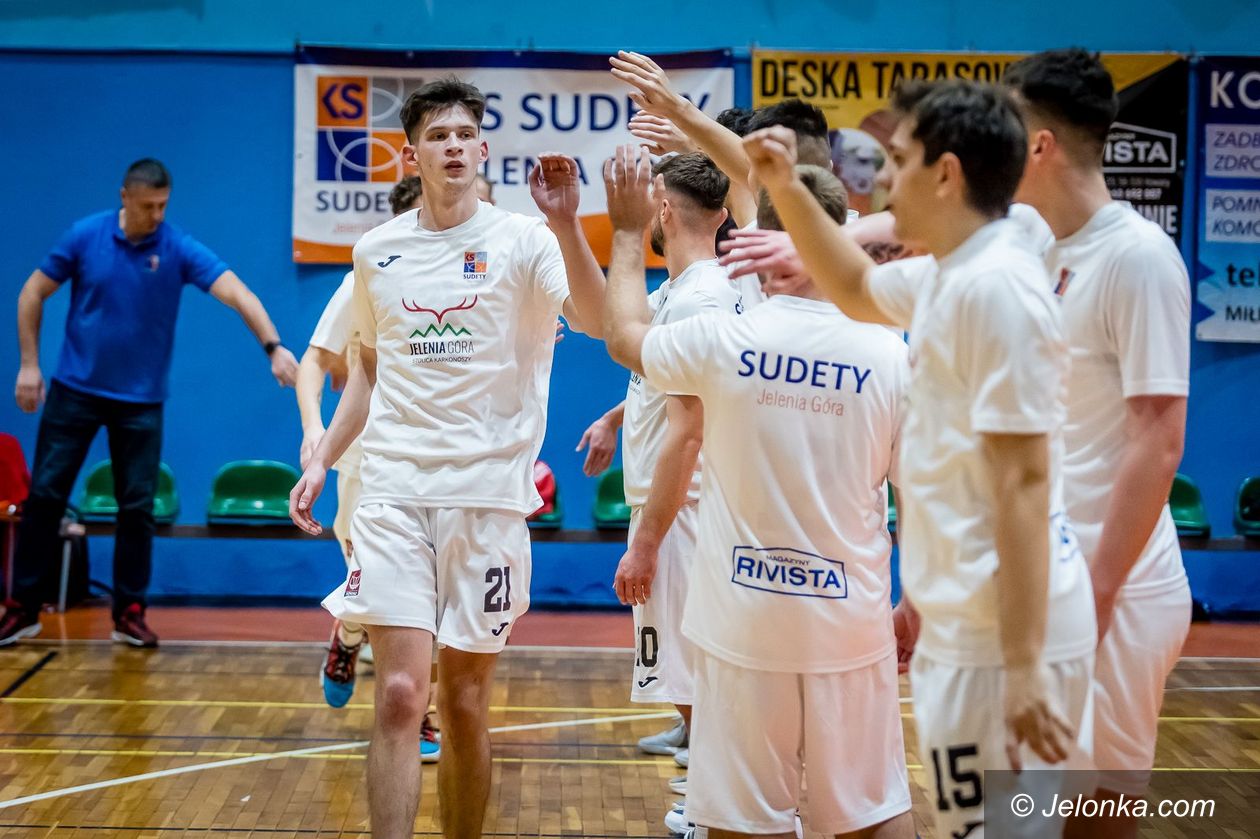 II liga koszykarzy: Czas najwyższy na przełamanie