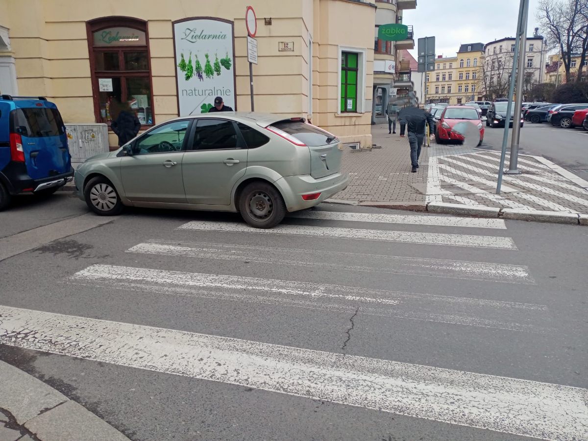 Jelenia Góra: Mandaty za nieprawidłowe parkowanie