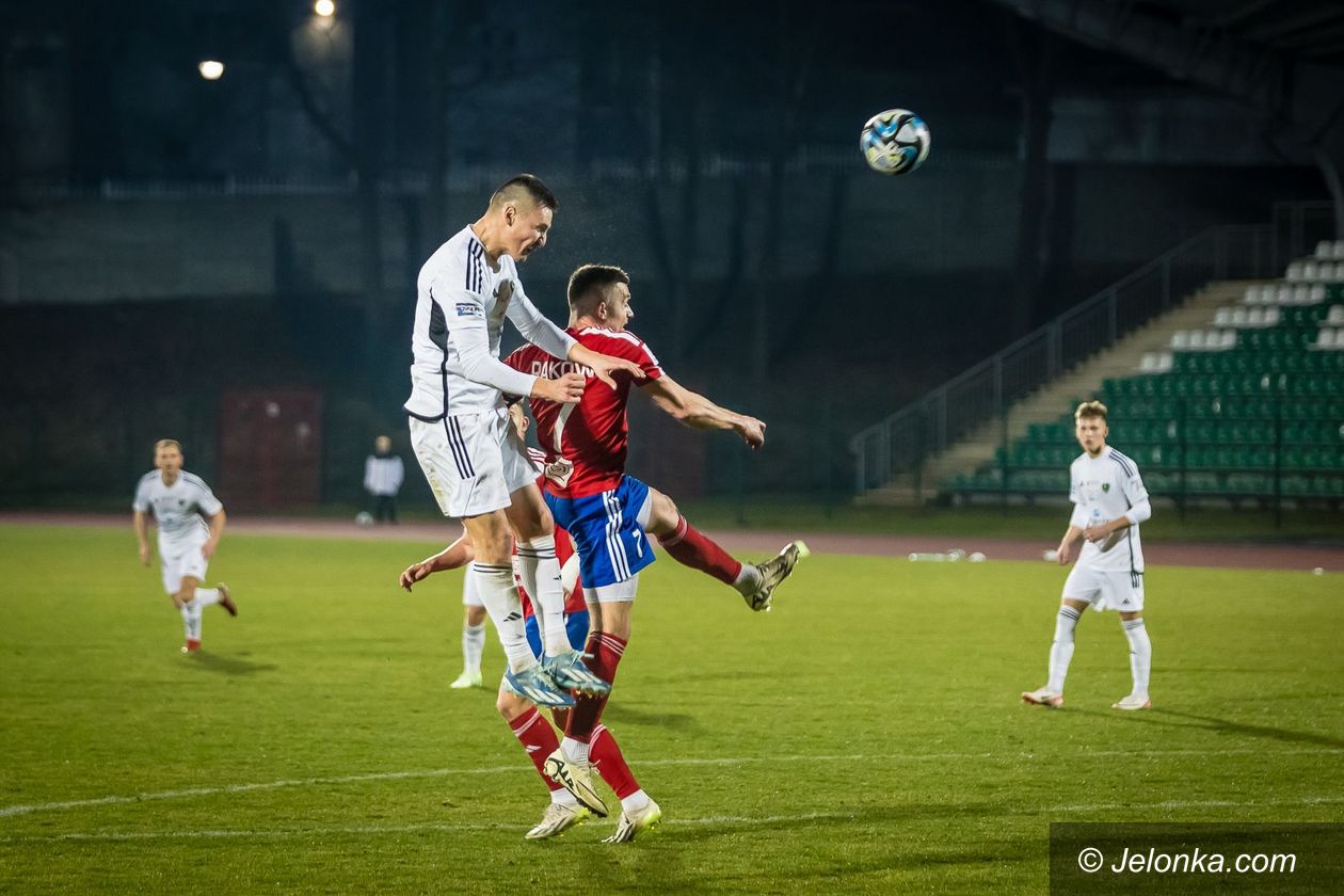 III liga: Grupa pościgowa coraz bliżej [WYNIKI/TABELA]