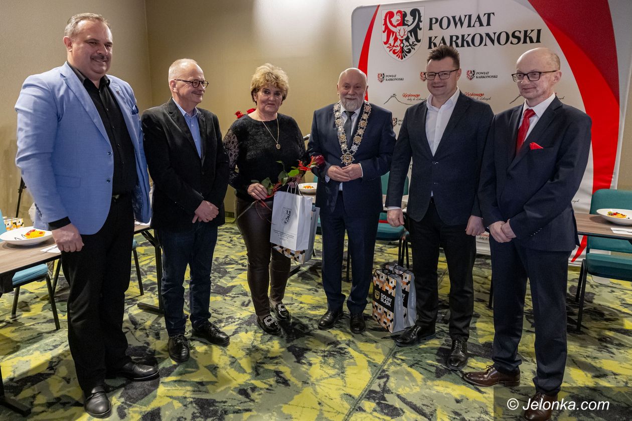 Powiat: Spotkanie sołtysów w hotelu