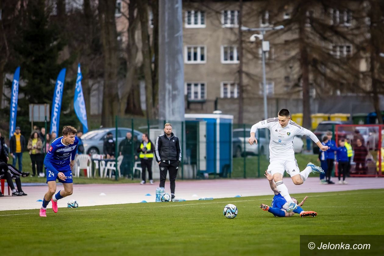 III liga: Wiosną wciąz bez punktów [WYNIKI/TABELA]