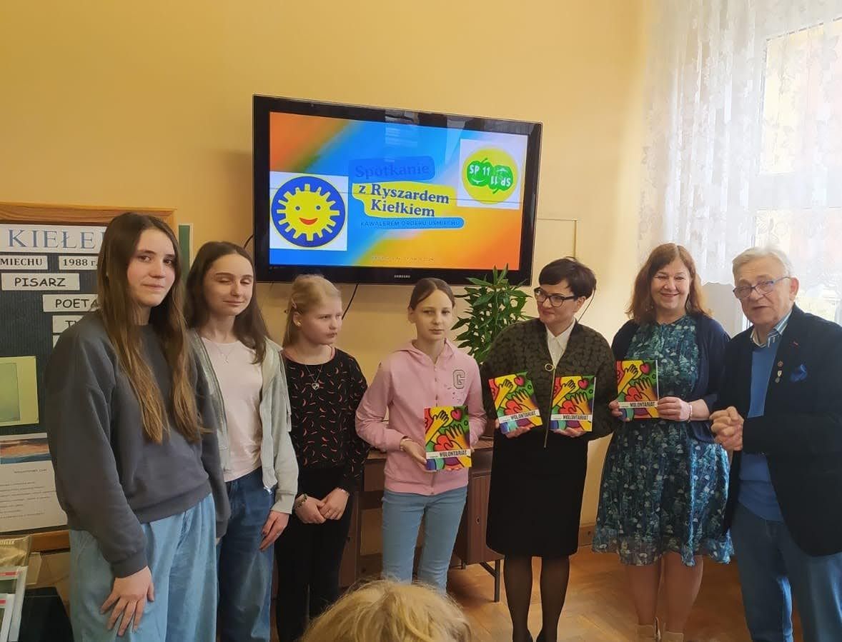 Jelenia Góra: Przyjaciel szkoły odwiedził uczniów w SP 11