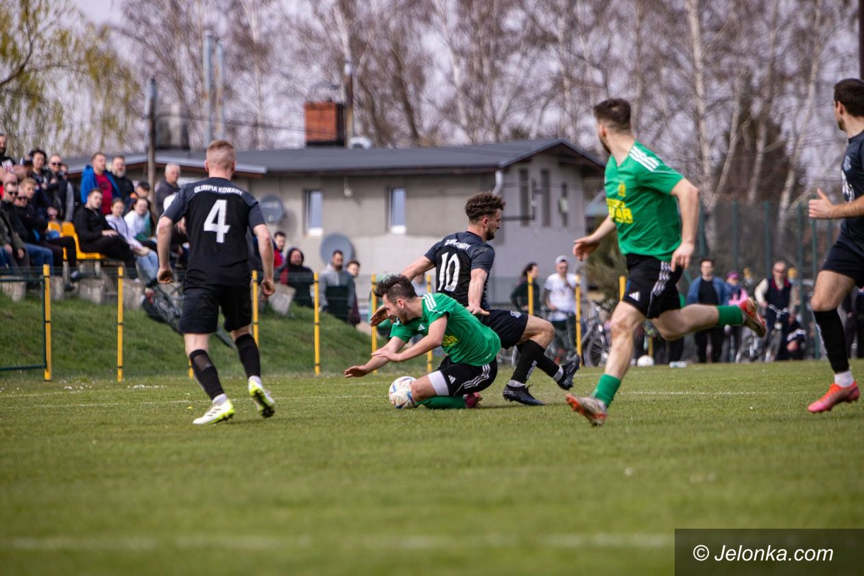 Liga okręgowa: Beniaminek powalczy na boisku lidera