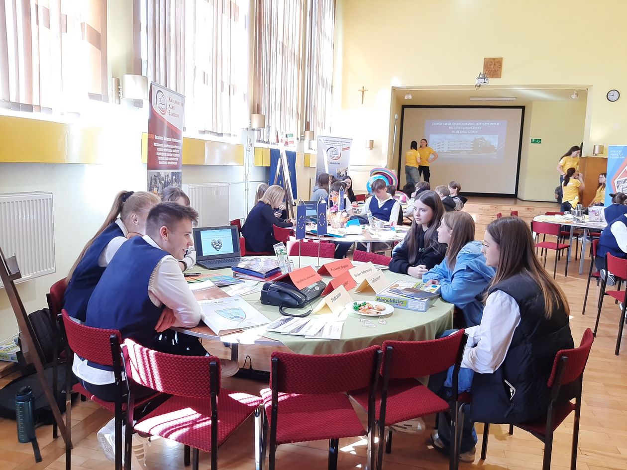 Jelenia Góra: Dzień otwarty z ZSEiT
