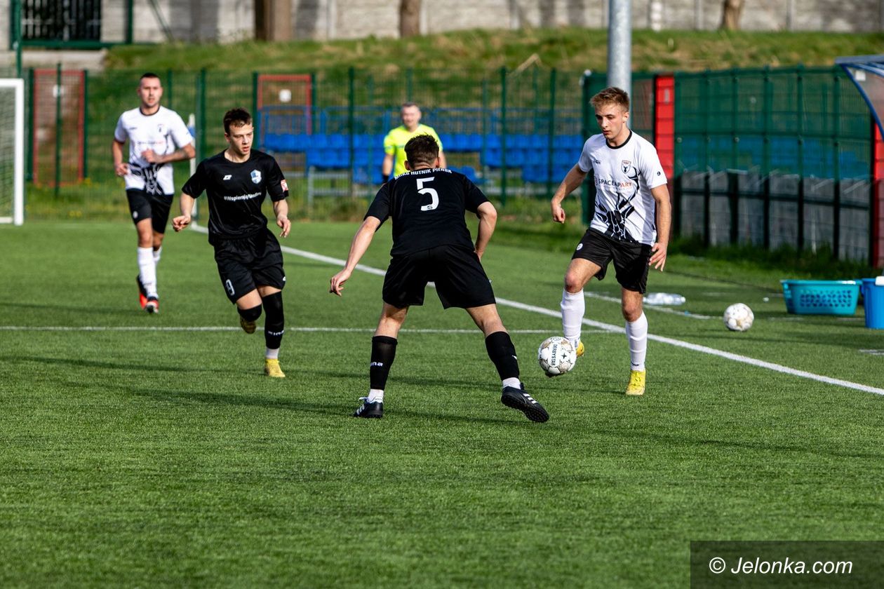 Liga okręgowa: Absolutny hit w Jeżowie Sudeckim [ZAPOWIEDŹ]