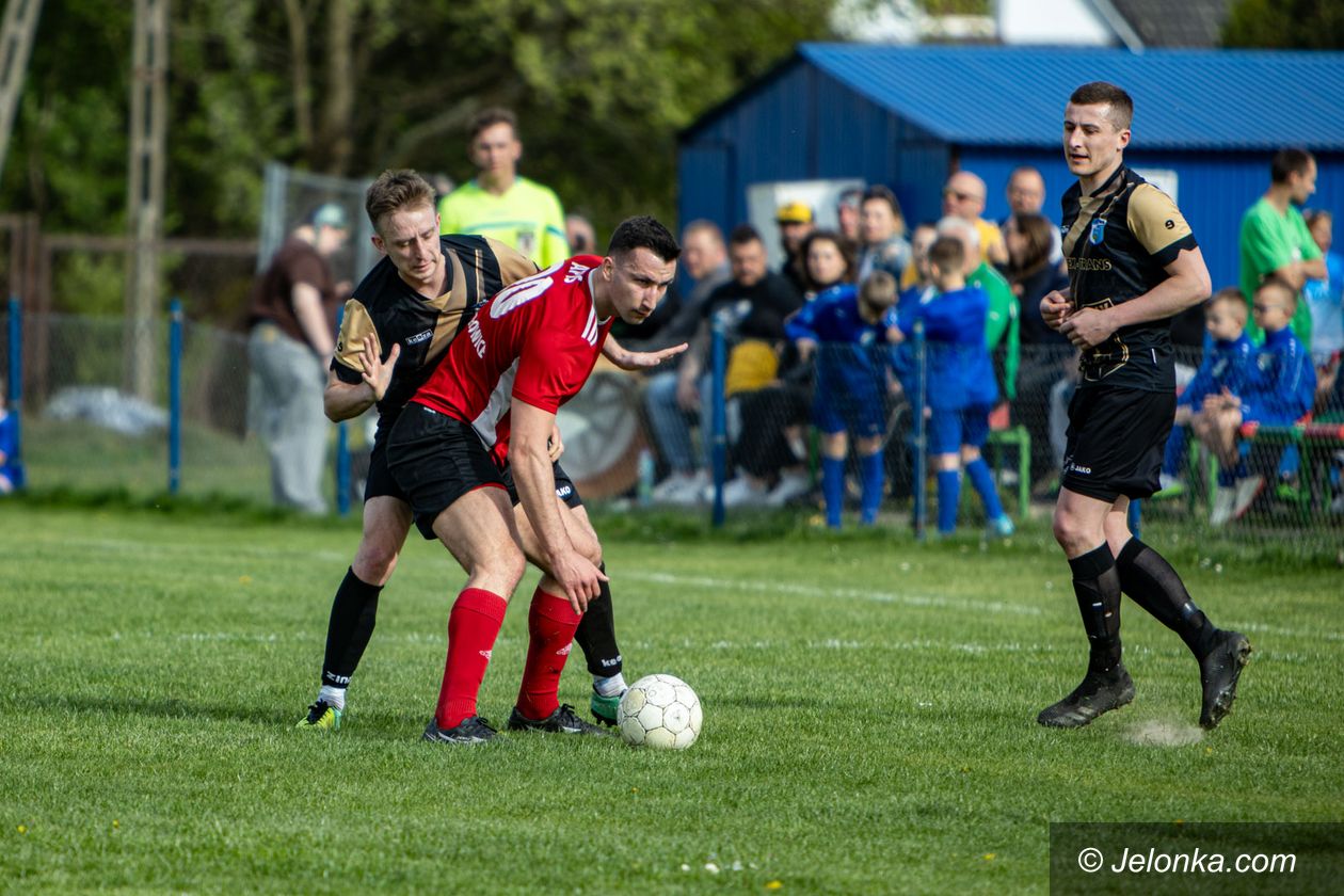 Liga okręgowa: Wicelider ogrywa lidera tabeli!