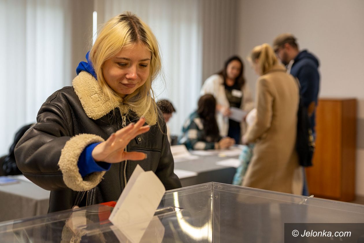 Powiat: Frekwencja w Jeleniej Górze na razie tylko 9 %