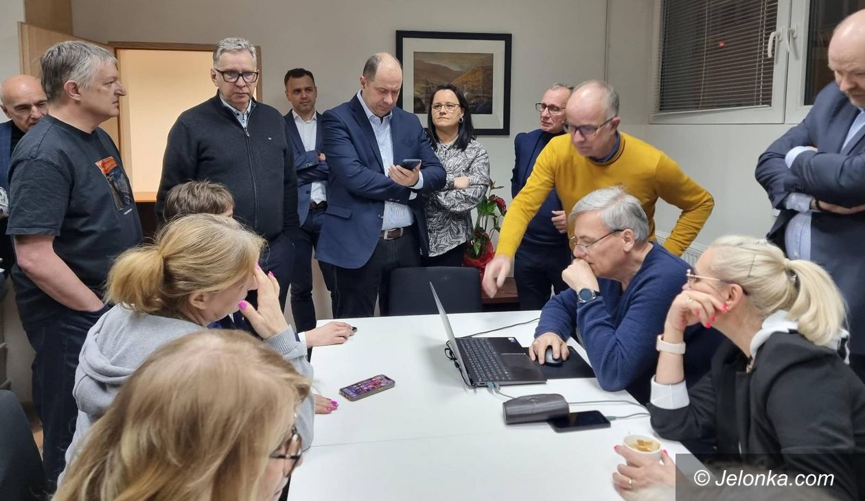 Jelenia Góra: Trwa oczekiwanie na wyniki w Jeleniej Górze