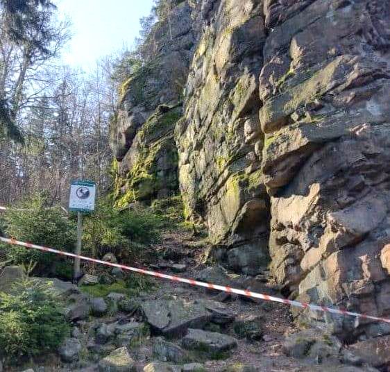 Janowice Wielkie: Ograniczenia przy Skalnym Moście