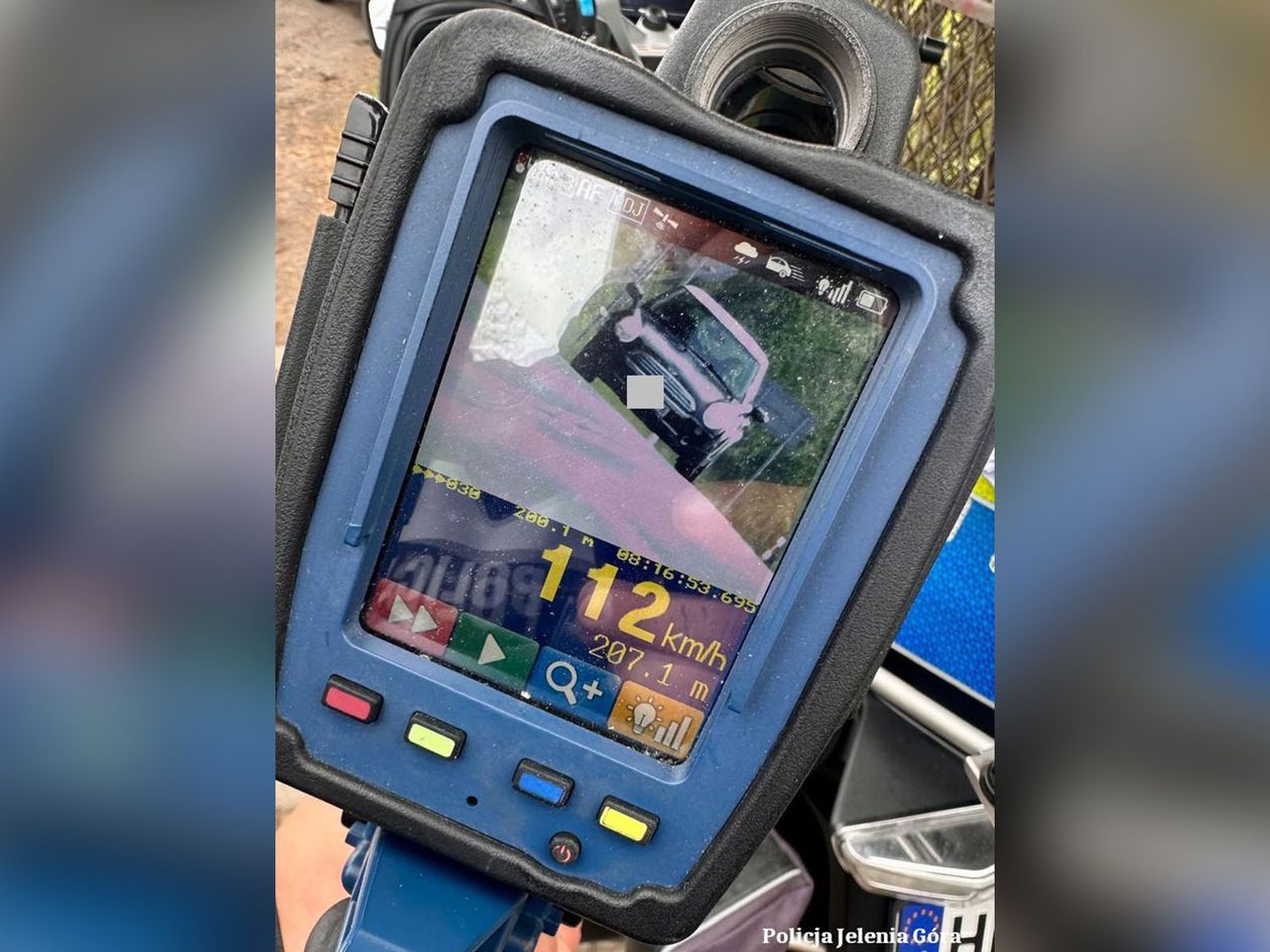 Powiat: Gnała 112 km/h przez Wojcieszyce!