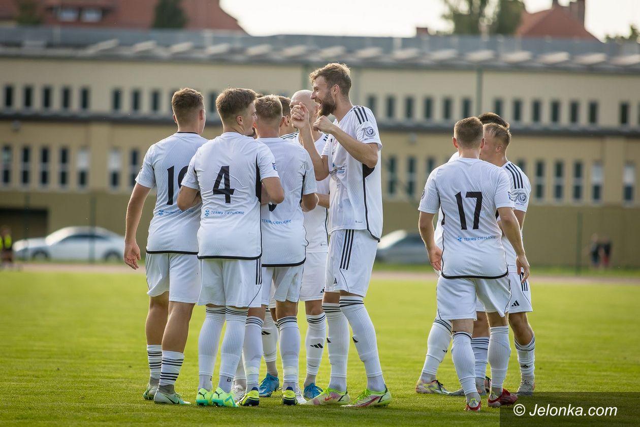III liga: Zacięty bój na remis [WYNIKI/STRZELCY/TABELA]