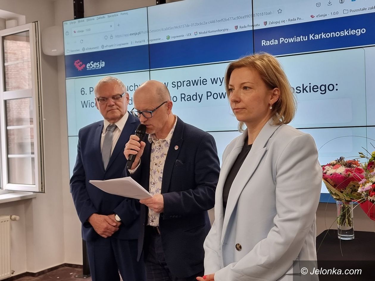 Powiat: Radny rezygnuje z mandatu