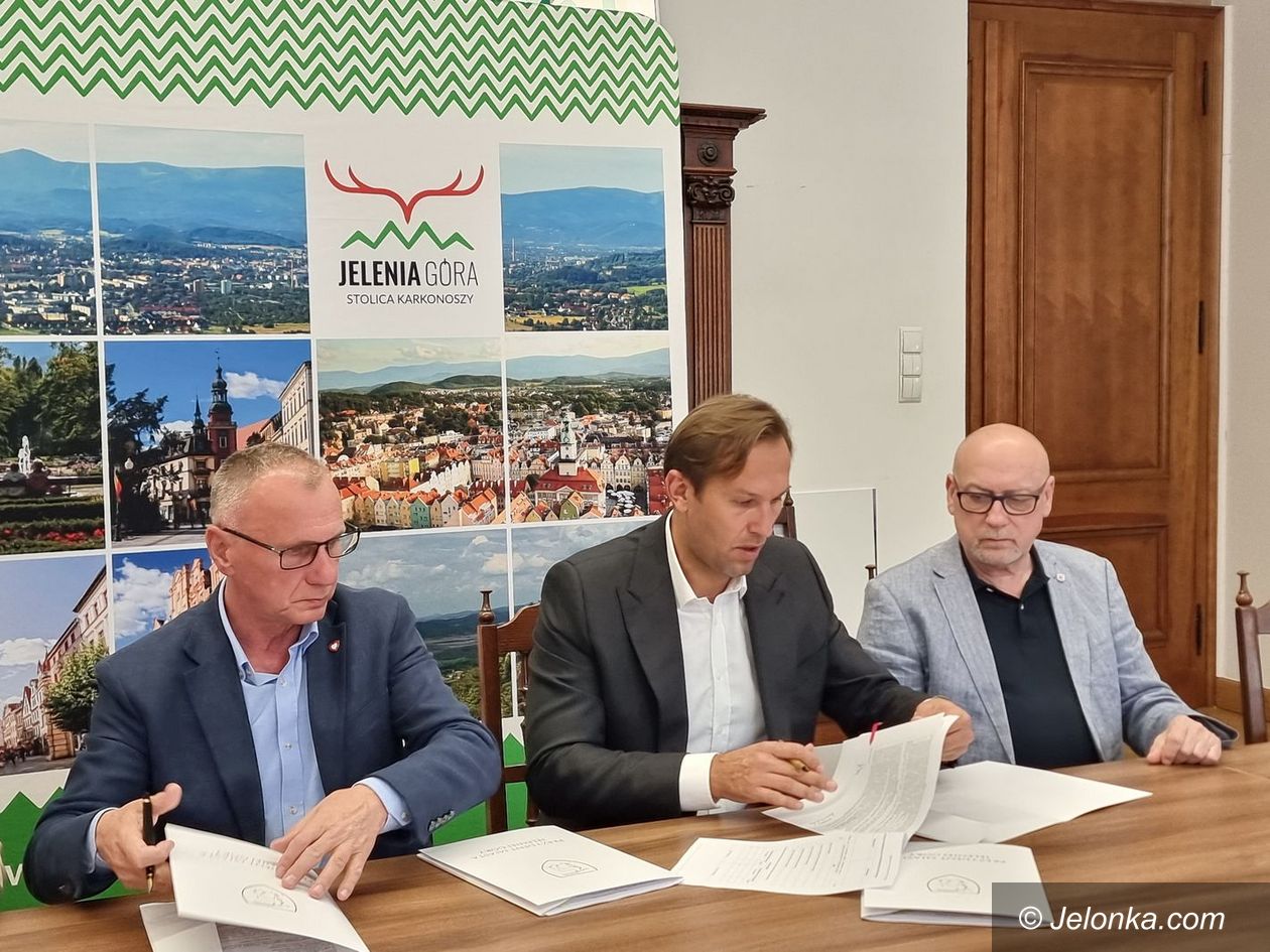 Jelenia Góra: Miasto kupuje kolejne "elektryki"