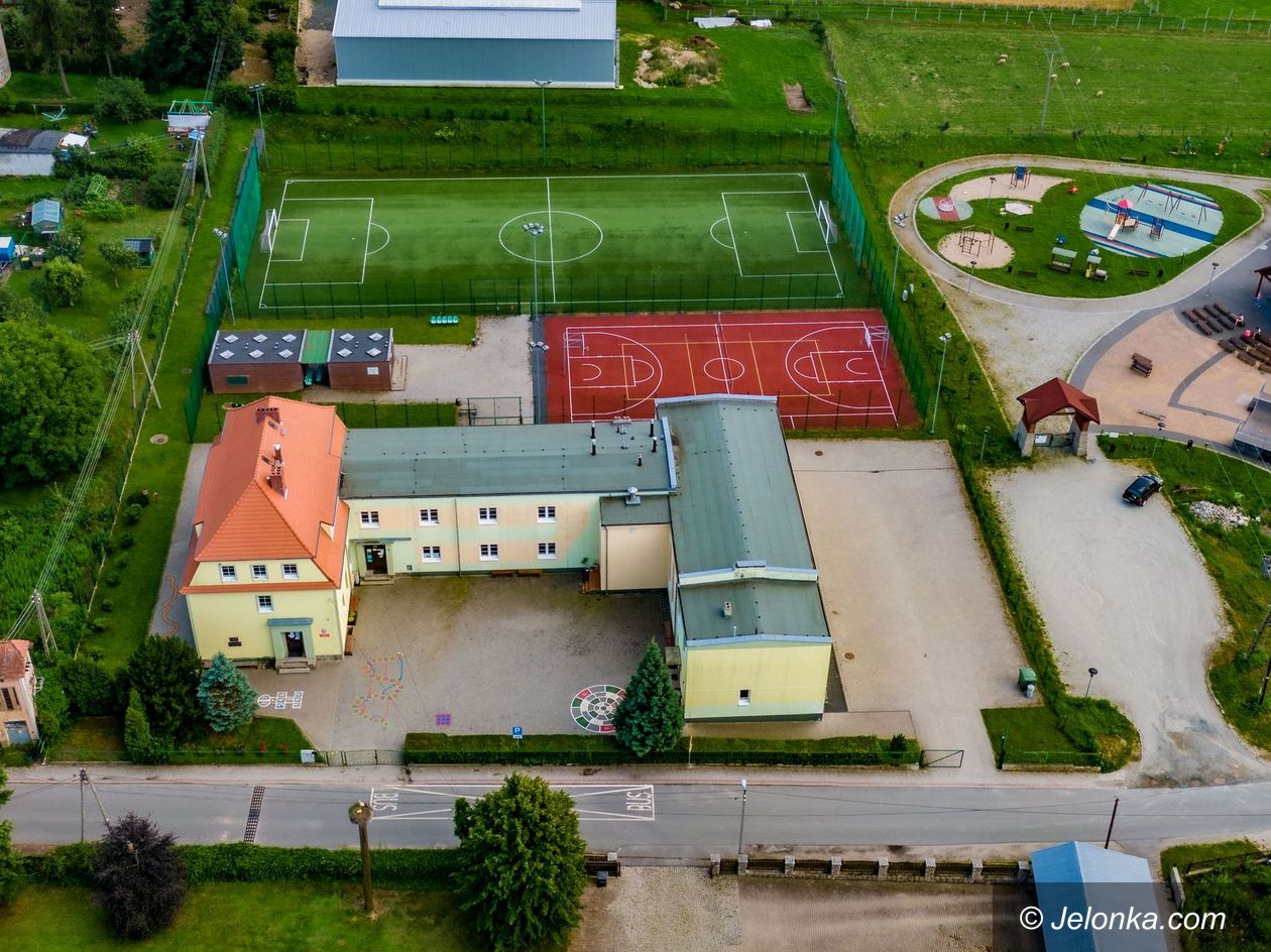 Podgórzyn: Szkolne inwestycje w gminie