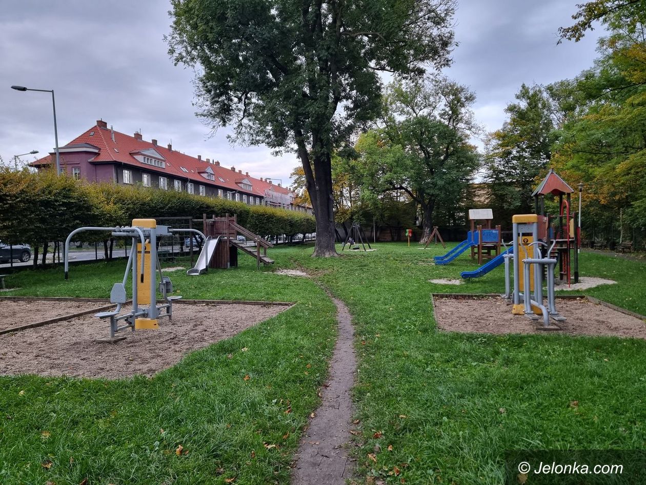 Jelenia Góra: Rewitalizacja placu zabaw na Osiedlu Robotniczym