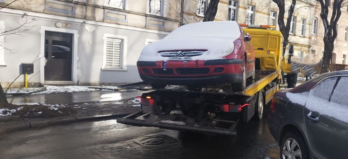 Jelenia Góra: Auto wrak zniknął z Drzymały