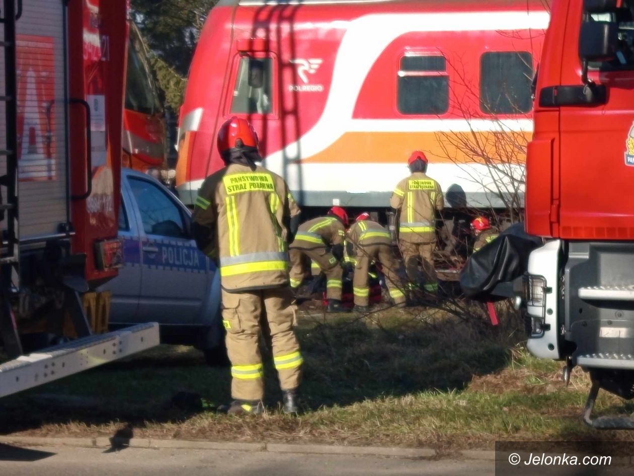 Jelenia Góra: Pociąg potrącił pijanego w Jeleniej Górze