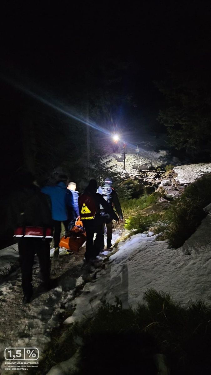 Karkonosze: Na ratunek turyście z hipotermią