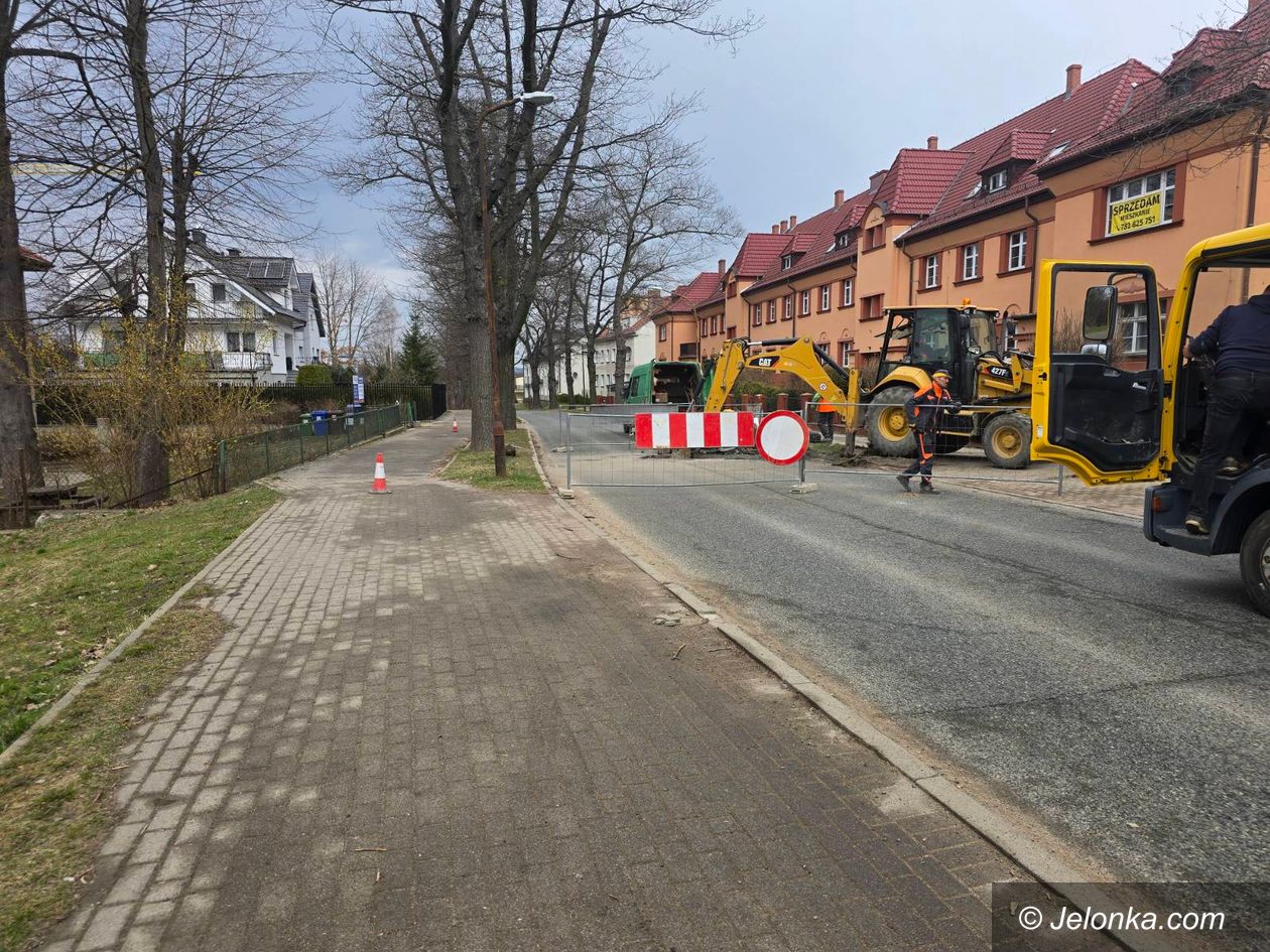 Jelenia Góra: Zamknięta ulica Nowowiejska