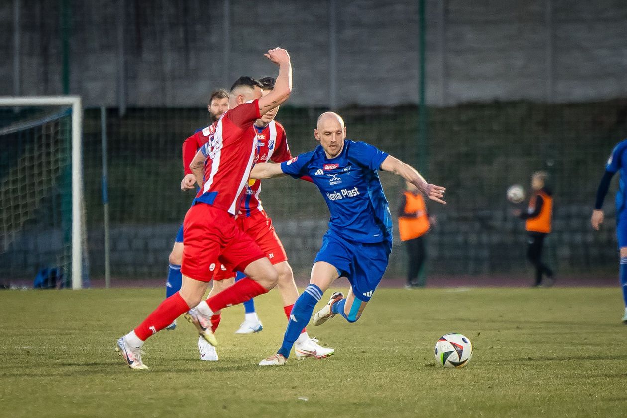 III liga: Słaby mecz i porażka przy grze w osłabieniu