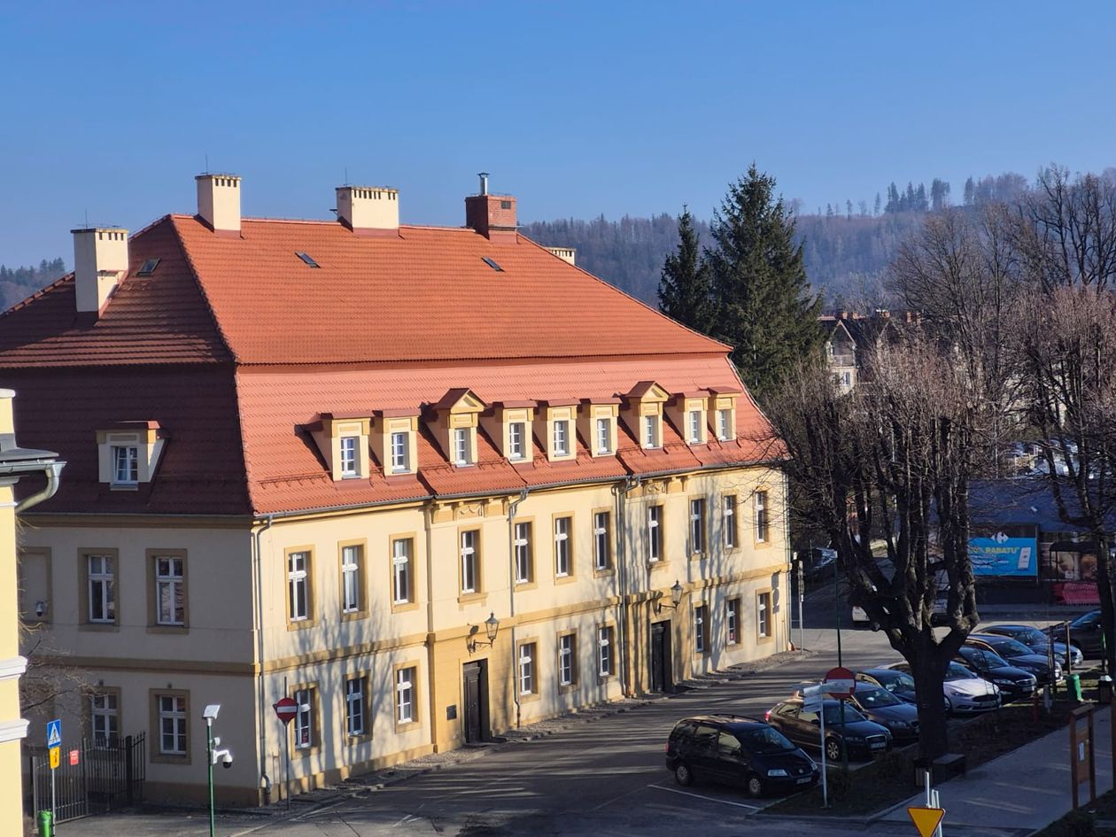 Kowary: Szkolny dach jak nowy