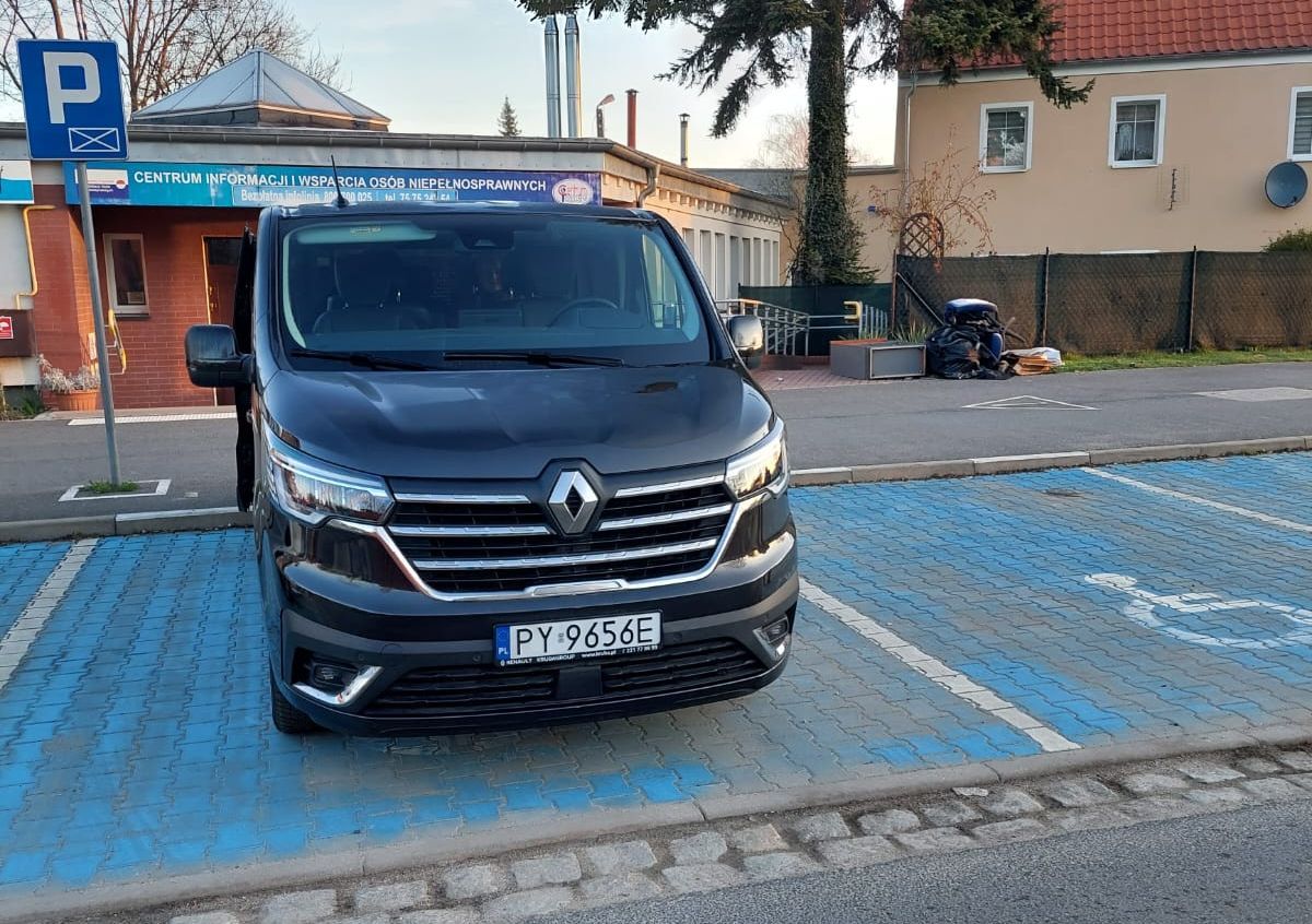 Jelenia Góra: Darmowy przewóz do lekarza lub urzędu