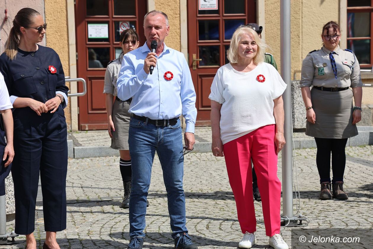 Jelenia Góra: Uroczyście dla Biało–Czerwonej