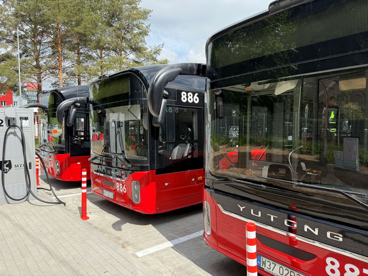 Jelenia Góra: Miasto kupiło 5 kolejnych „elektryków”
