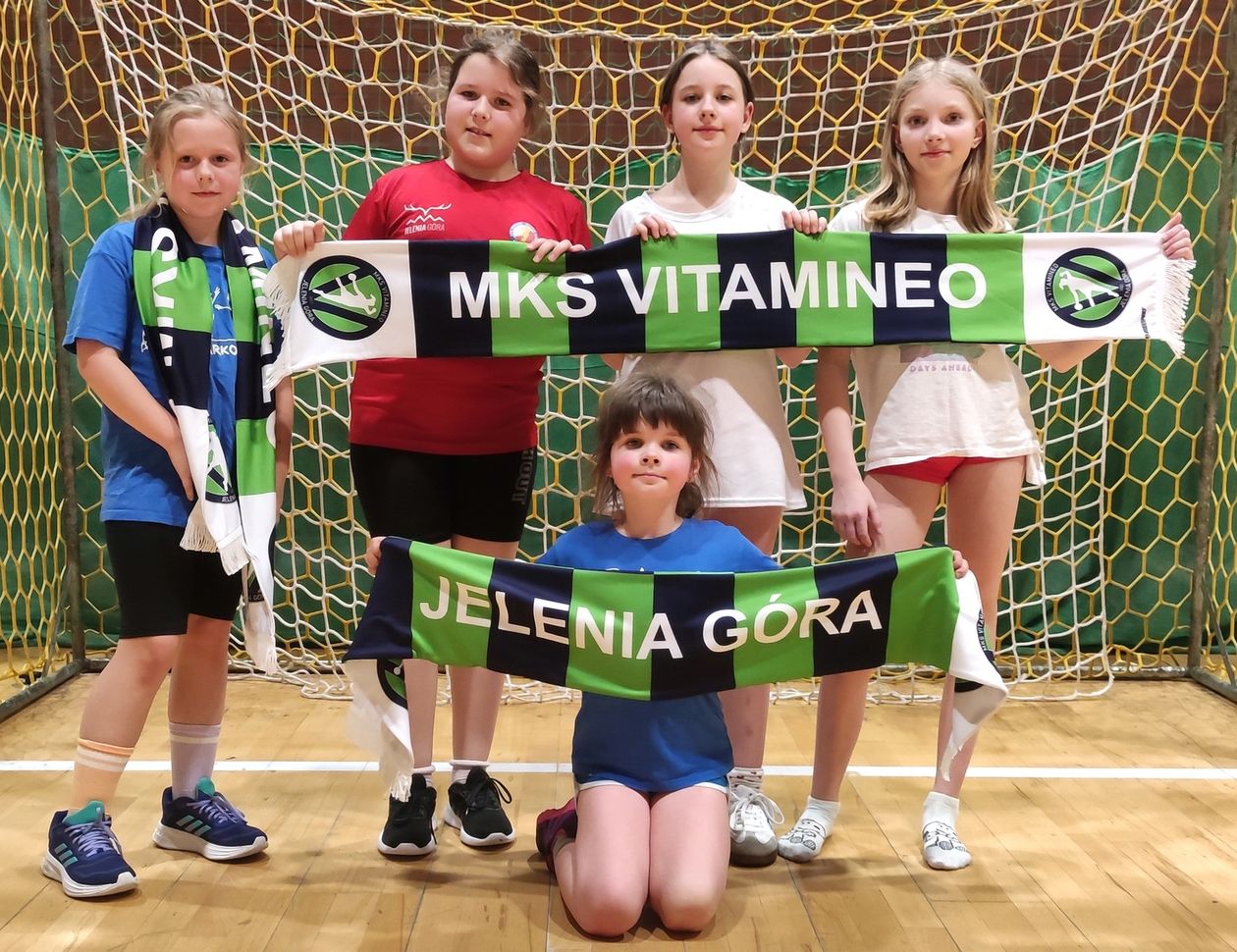 Jelenia Góra: Młodziutkie piłkarki ręczne zagrają przy Złotniczej
