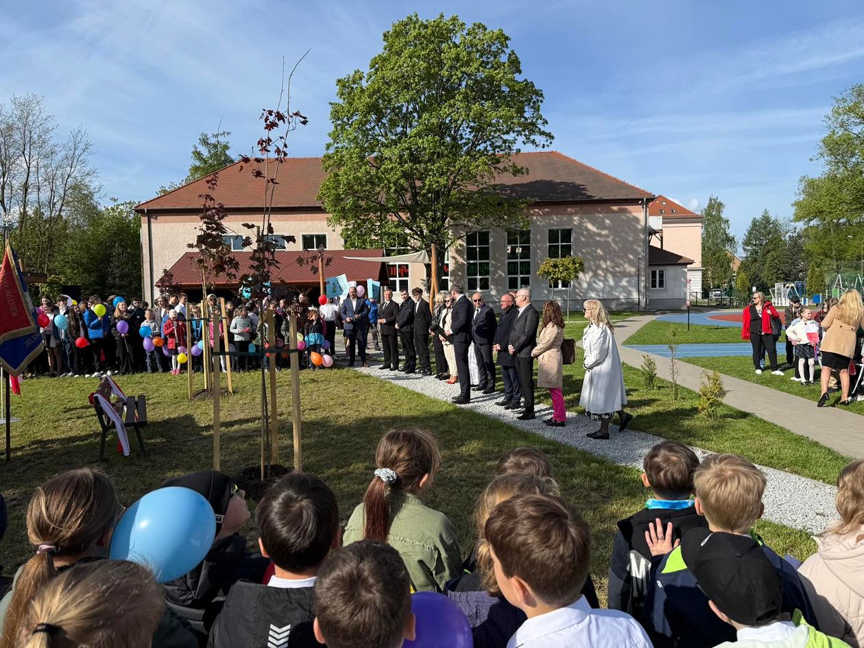Jelenia Góra: Jubileusz w SP 10