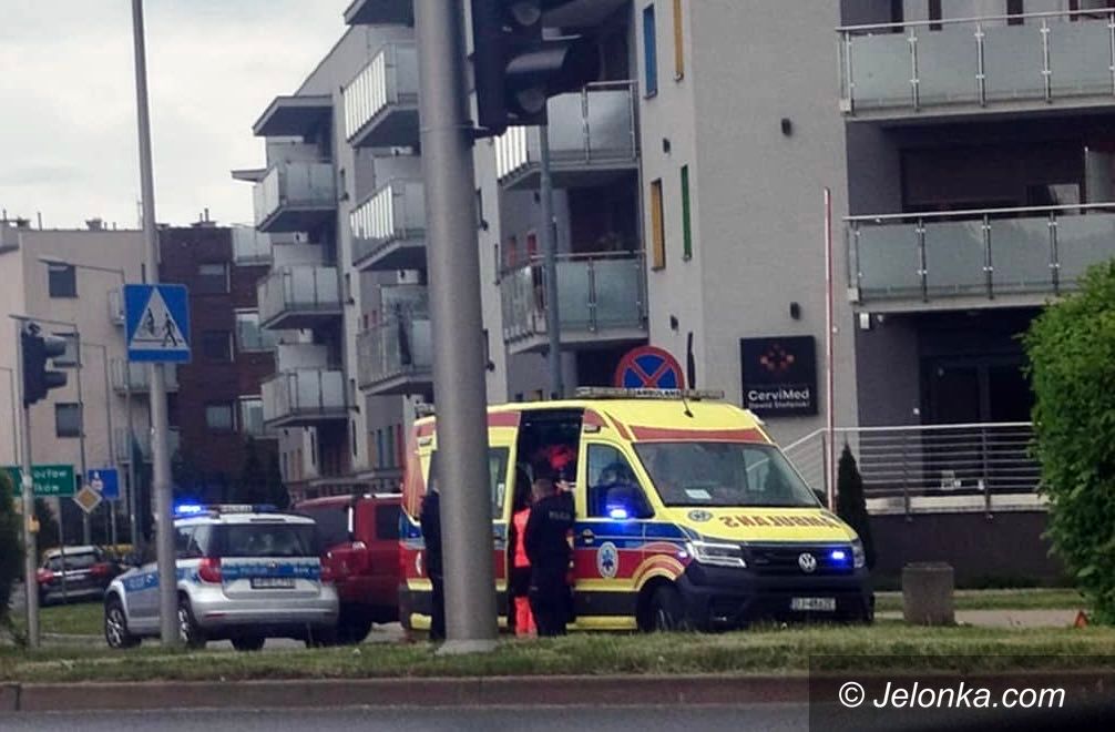 Jelenia Góra: Potrącenie kobiety