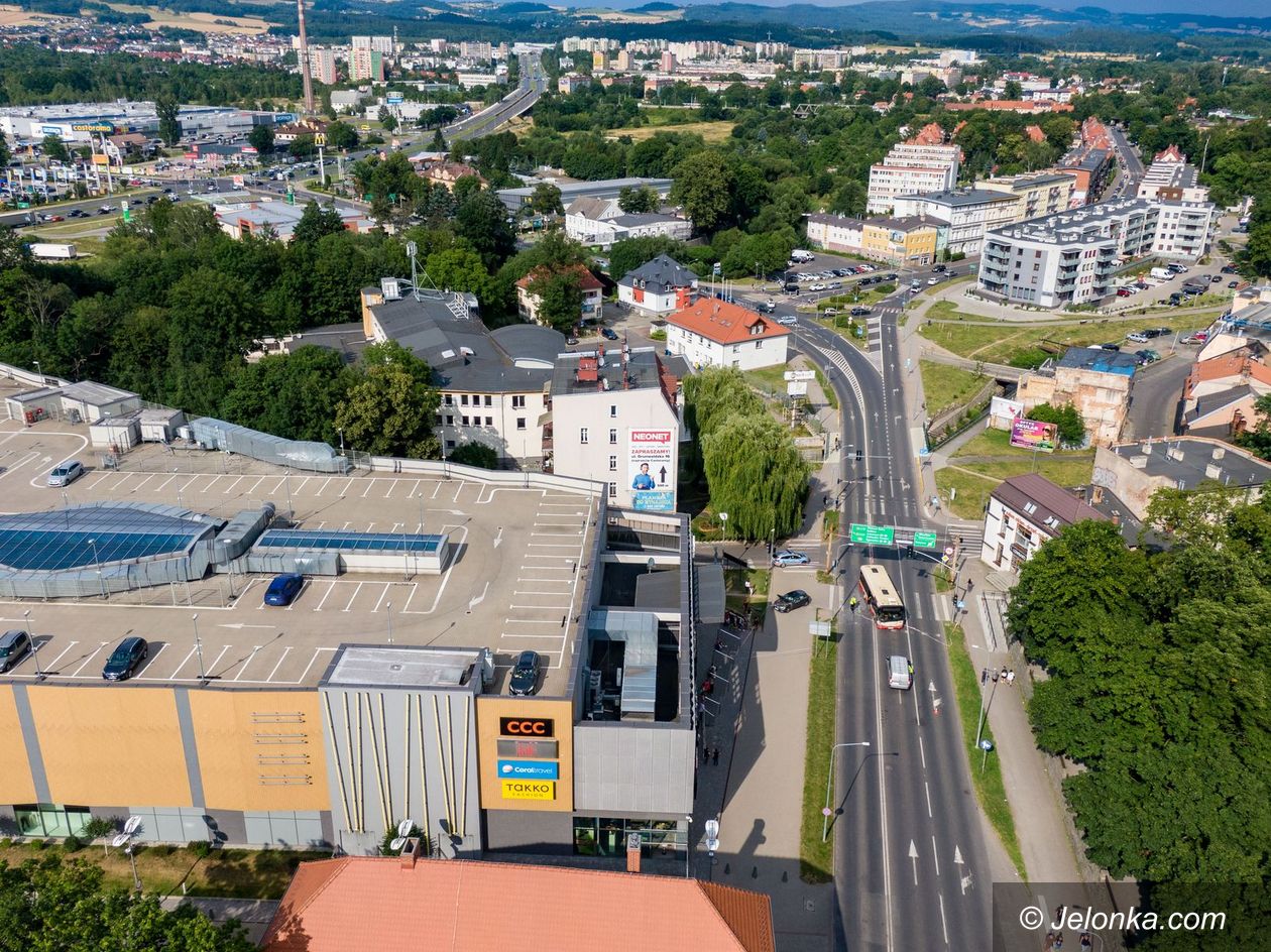 Jelenia Góra: Jelenia Góra to nie Lampedusa. Będzie tu zwykły punkt obsługi dla uchodźców