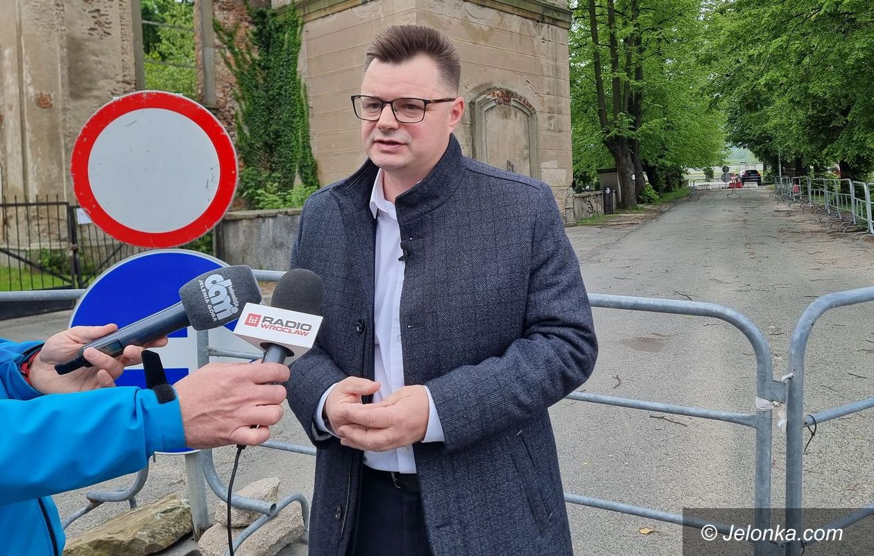 Podgórzyn: Spór o wieżę w Miłkowie
