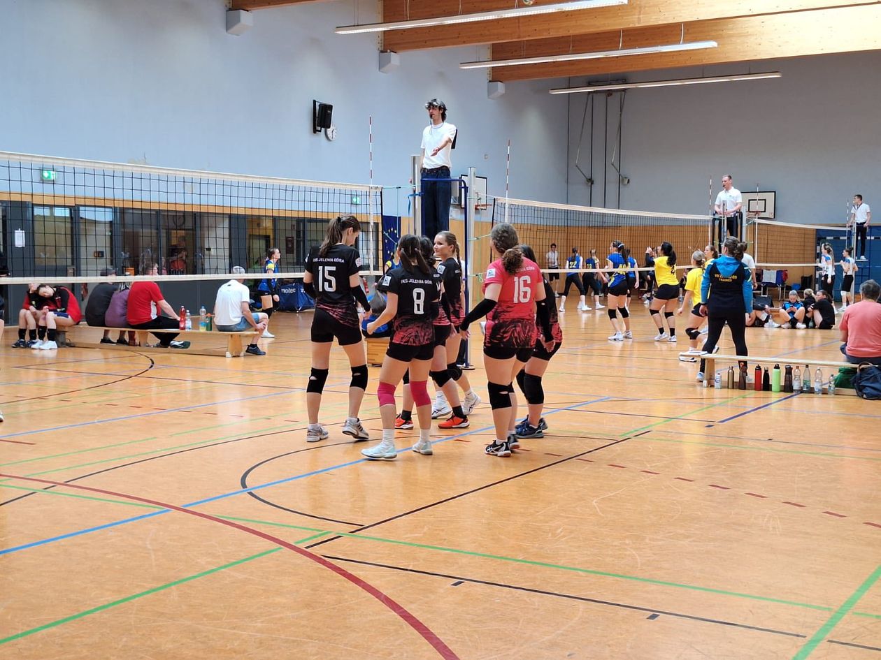 Jelenia Góra: Międzynarodowa przygoda zawodniczek IKS–u