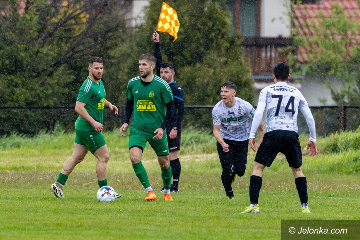 IV liga: Fatalna sytuacja naszych drużyn, Orzeł musi walczyć