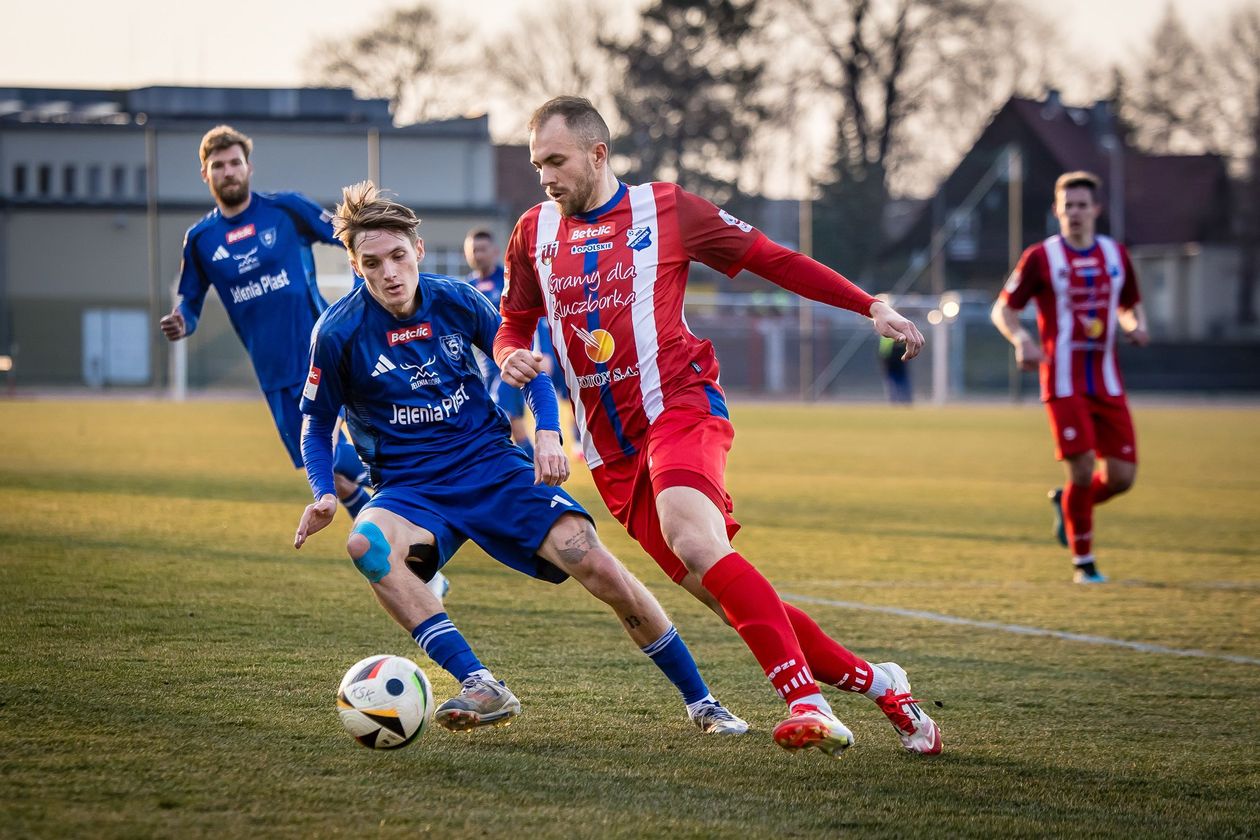 Jelenia Góra: Utrzymali się, ale w olbrzymich męczarniach
