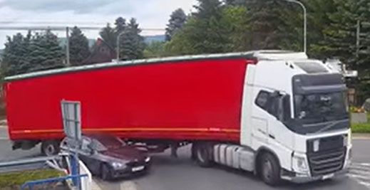 Ścięgny: Znowu kolizja w Ścięgnach