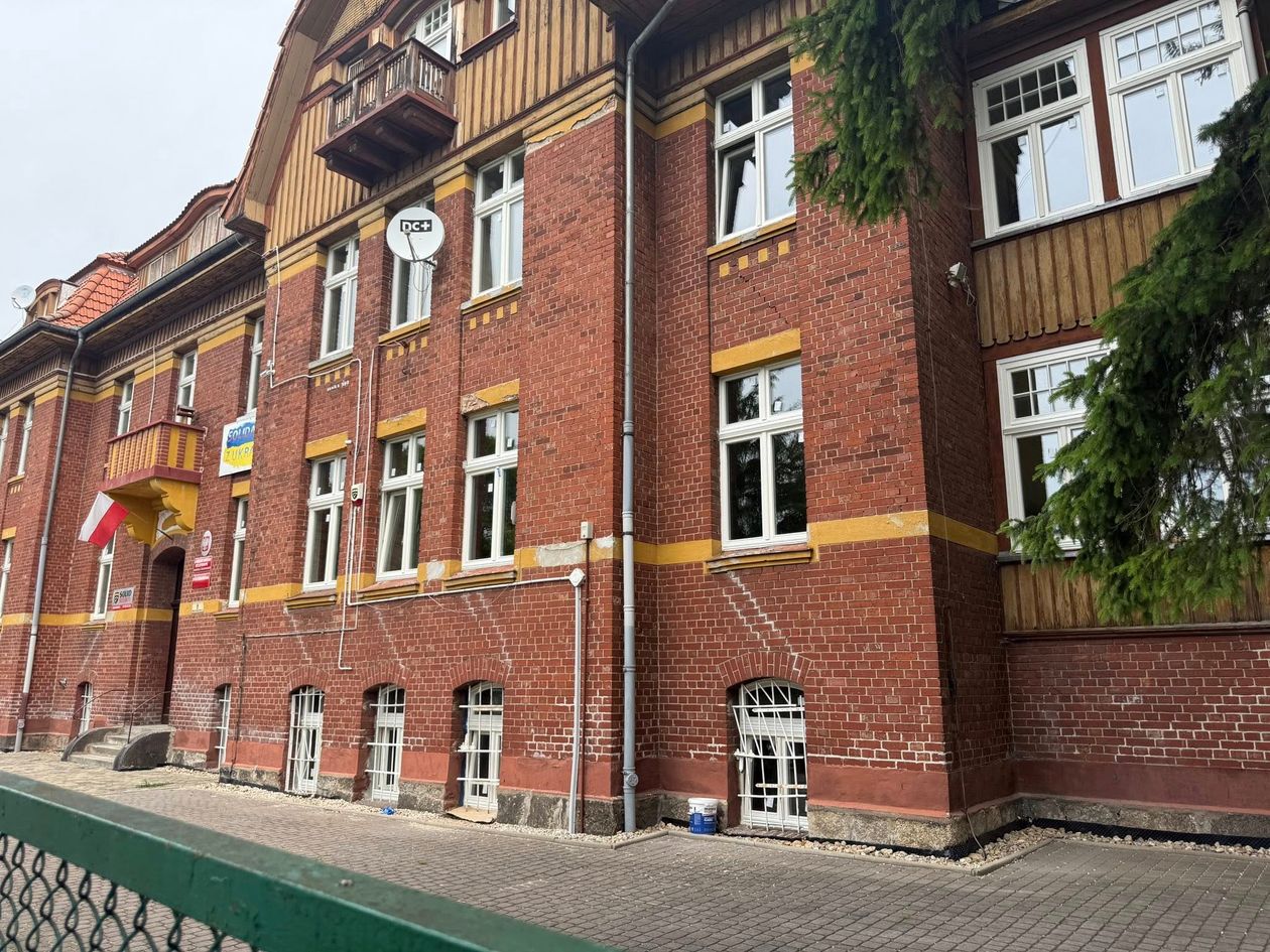 Cieplice: Remont ośrodka wychowawczego dla młodzieży